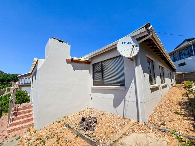 3 Bedroom Property for Sale in Stilbaai Wes Western Cape
